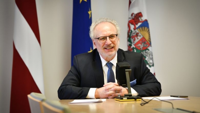 Valsts prezidents Egils Levits piedalās tiešsaistes diskusijā par parlamentāro demokrātiju ar Eiropas Parlamenta jaunajiem vēstniekiem, absolventiem un ekspertiem