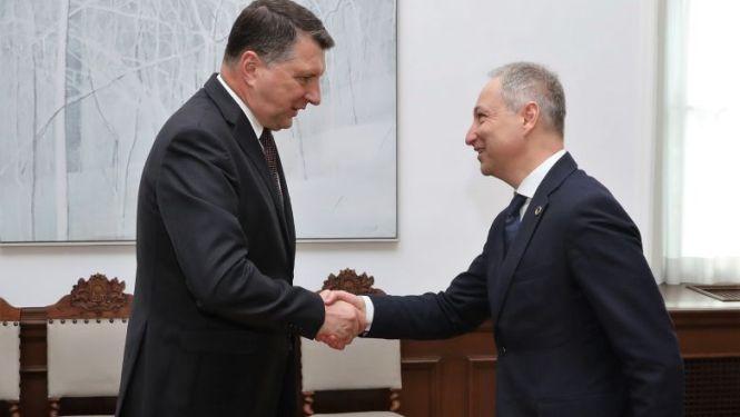 Valsts prezidents Raimonds Vējonis tiekas ar tieslietu ministru Jāni Bordānu