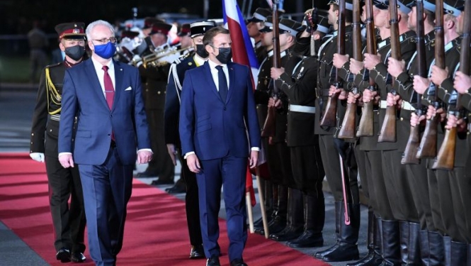 Valsts prezidenta uzruna preses konferencē Francijas prezidenta un kundzes oficiālās vizītes laikā Latvijā