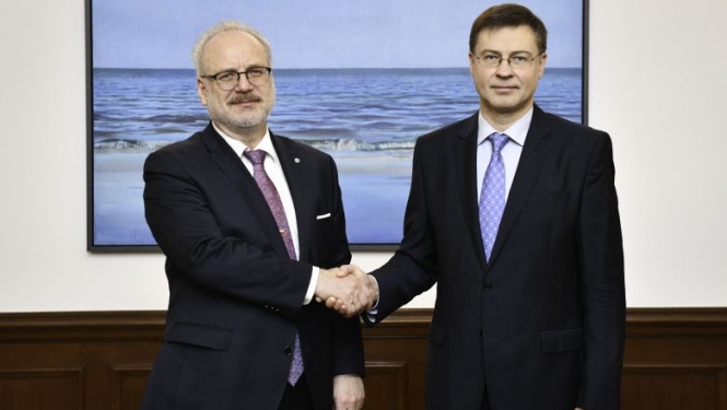 Valsts prezidenta Egila Levita tikšanās ar Eiropas Komisijas izpildviceprezidentu Valdi Dombrovski