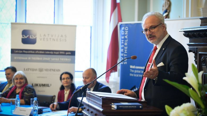 Valsts prezidenta Egila Levita uzruna grāmatas “Tiesas un mediju komunikācija. Sabiedriskā viedokļa un mediju ietekme uz taisnīgu tiesu” atvēršanas svētkos