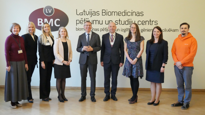 Valsts prezidents Edgars Rinkēvičs apmeklē Latvijas Biomedicīnas pētījumu un studiju centru