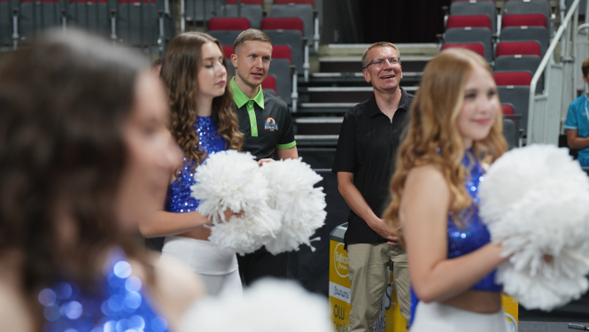 Valsts prezidents piedalās Alfrēda Kraukļa piemiņas basketbola turnīru puišiem un meitenēm apbalvošanas ceremonijā