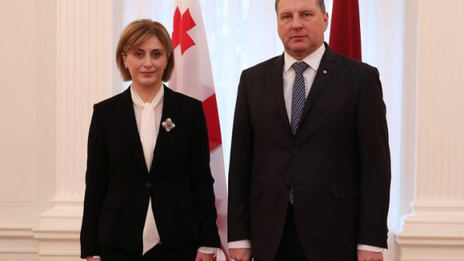Valsts prezidents darbam Latvijā akreditē Gruzijas, Baltkrievijas un Taizemes vēstniekus