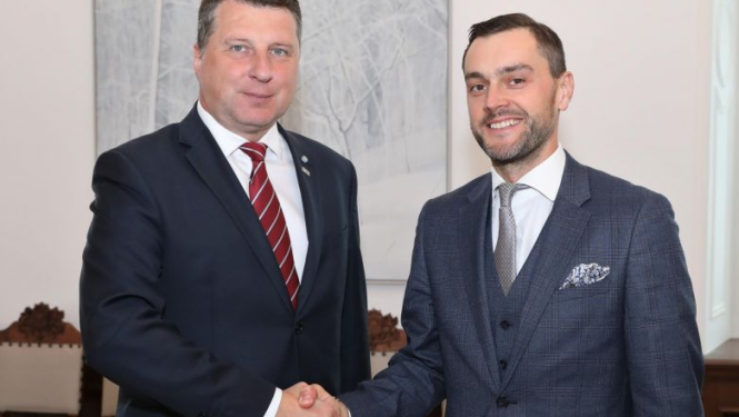 Valsts prezidents tiekas ar Attīstības finanšu institūcijas Altum valdes priekšsēdētāju Reini Bērziņu