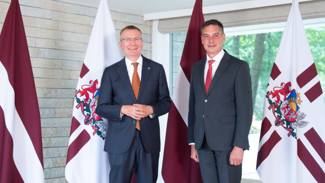 Valsts prezidents Edgars Rinkēvičs tiekas ar Liepājas domes priekšsēdētāju Gunāru Ansiņu