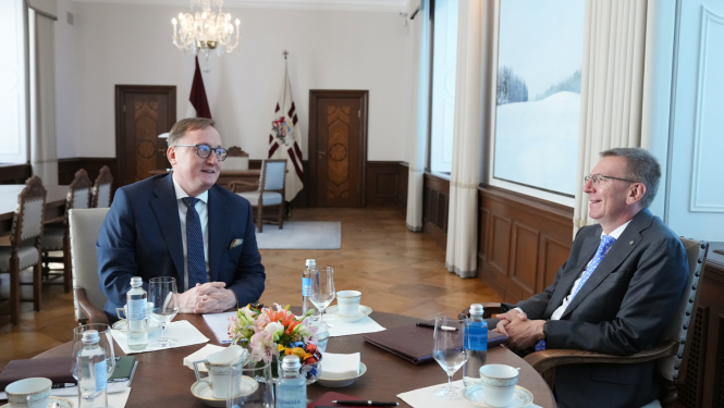30.05.2025. Valsts prezidenta Edgara Rinkēviča tikšanās ar Latvijas Bankas prezidentu Mārtiņu Kazāku