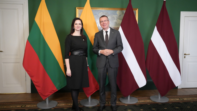 Valsts prezidents Edgars Rinkēvičs tiekas ar Lietuvas premjerministri Ingu Ruģinieni