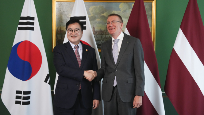 28.05.2025. Valsts prezidenta Edgara Rinkēviča tikšanās ar Korejas Republikas Nacionālās asamblejas priekšsēdētāju Vonsiku Vu
