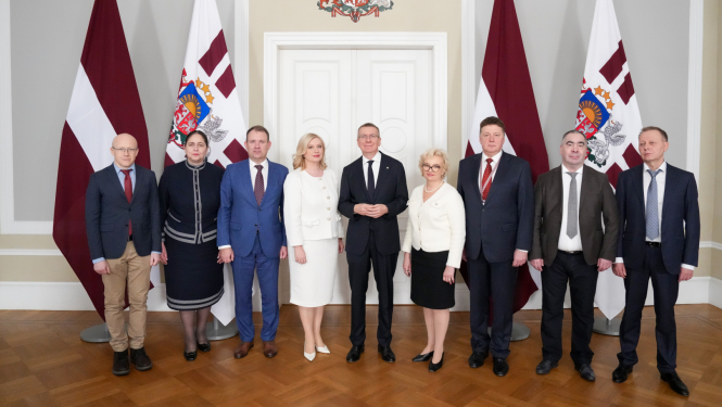 Valsts prezidenta Edgara Rinkēviča tikšanās ar Satversmes tiesas priekšsēdētāju Irēnu Kucinu un Ukrainas Konstitucionālās tiesas tiesnešiem