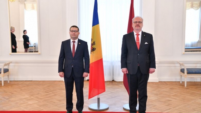 Valsts prezidents Egils Levits akreditē Moldovas Republikas ārkārtējo un pilnvaroto vēstnieku