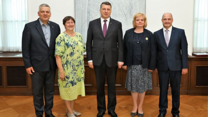 Valsts prezidents tiekas ar Latvijas Zemnieku federācijas valdes pārstāvjiem