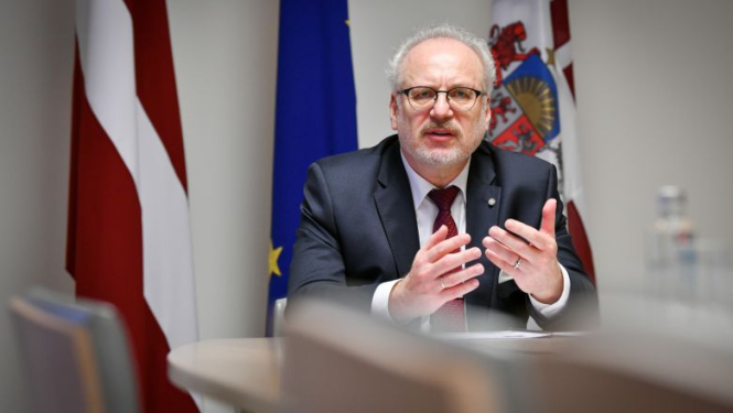 Valsts prezidents ar Islandes prezidentu pārrunā ekonomikas atveseļošanas iespējas
