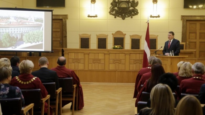 Valsts prezidents: Augstākajai tiesai ir jābūt paraugam citām tiesām un visai juristu sabiedrībai