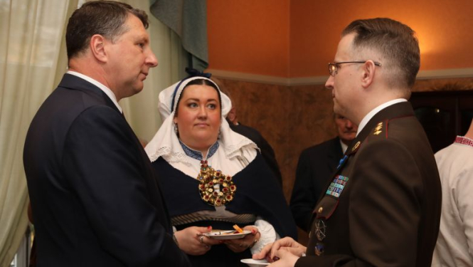 Valsts prezidents Raimonds Vējonis Tallinā tiekas ar latviešu diasporas Igaunijā pārstāvjiem