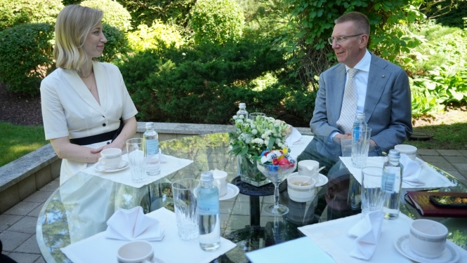 26.06.2024. Valsts prezidenta Edgara Rinkēviča tikšanās ar kultūras ministri Agnesi Lāci