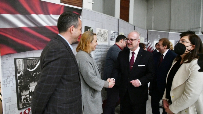 Valsts prezidents Egils Levits oficiālās vizītes Ziemeļmaķedonijā laikā Skopjē atklāj izstādi Latvijai-100