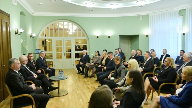 02.11.20222. Valsts prezidents Egils Levits tiekas ar Dobeles novada pašvaldības vadību un deputātiem