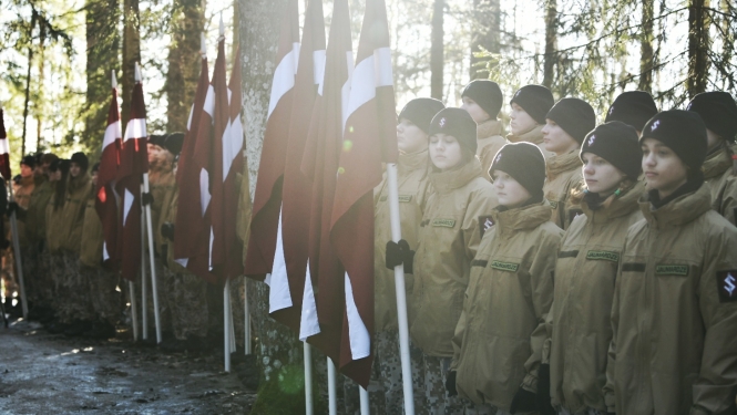 Jaunsardze 2022. gada martā Stompaku purvā. 
