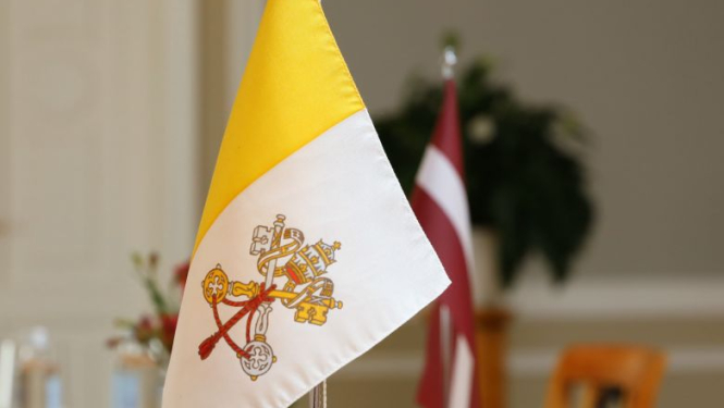 Valsts prezidents Rīgas pilī tiekas ar Svētā Krēsla Cilvēka integrālās attīstības dikastērija prefektu