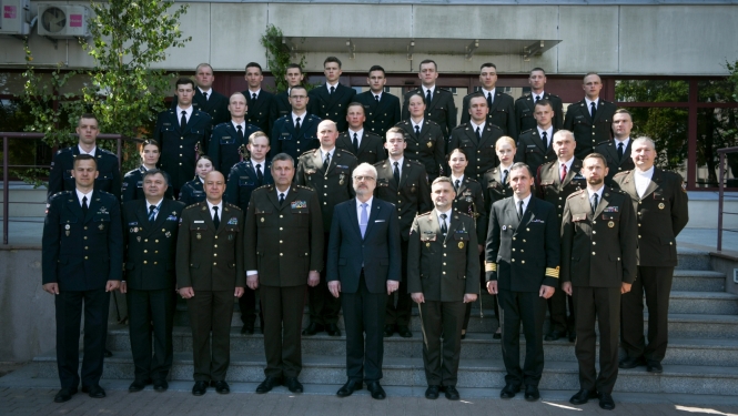 13.06.2023. Valsts prezidents Egils Levits piedalās Nacionālās Aizsardzības akadēmijas jauno virsnieku izlaidumā