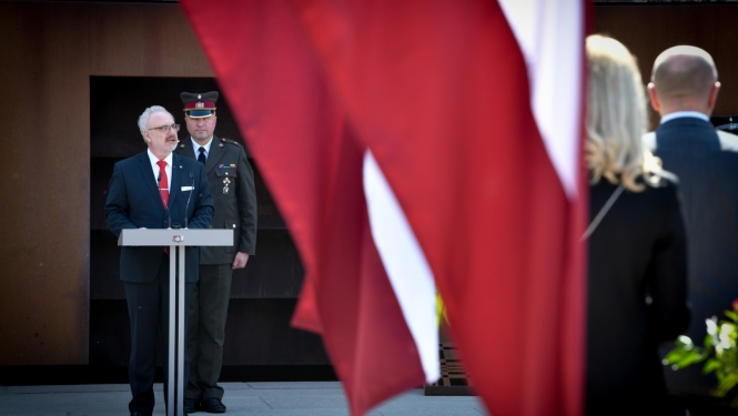 14.06.2023. Valsts prezidents Egils Levits pie memoriāla "Vēstures taktīla"
