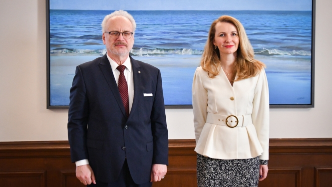25.01.2023. Valsts prezidents Egils Levits tiekas ar tieslietu ministri Inesi Lībiņu-Egneri. Foto autors: Ilmārs Znotiņš, Valsts prezidenta kanceleja.