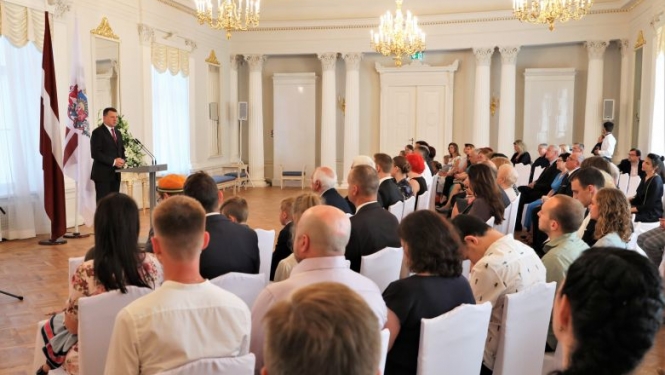 Valsts prezidents Raimonds Vējonis Rīgas pilī sveic projekta “Mēs esam Latvija” dalībniekus