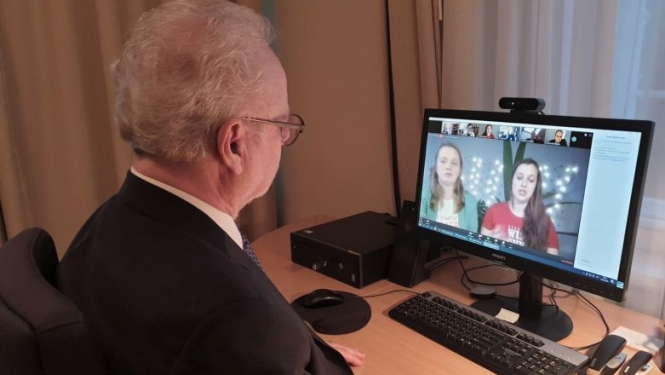 Valsts prezidents: globālu problēmu risināšanā fiziskas robežas nav šķērslis