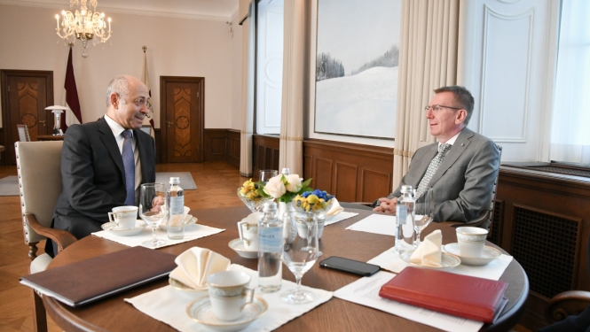 Valsts prezidenta Edgara Rinkēviča tikšanās ar Saeimas Valsts pārvaldes un pašvaldības komisijas priekšsēdētāju Oļegu Burovu