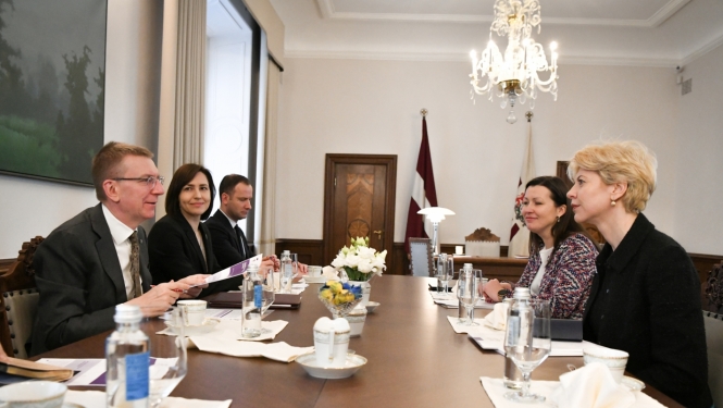 Valsts prezidenta Edgara Rinkēviča tikšanās ar izglītības un zinātnes ministri Andu Čakšu