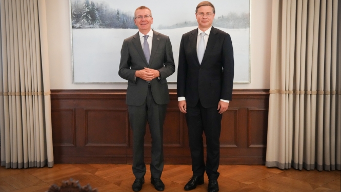29.08.2024. Valsts prezidenta Edgara Rinkēviča tikšanās ar eirokomisāra amata kandidātu Valdi Dombrovski