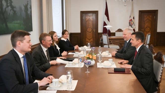 27.10.2023. Valsts prezidenta Edgara Rinkēviča tikšanās ar zemkopības ministru Armandu Krauzi