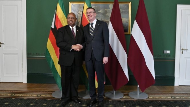 07.03.2024. Valsts prezidenta Edgara Rinkēviča tikšanās ar Zimbabves Republikas parlamenta priekšsēdētāju Džeikobu Frānsisu Nzvidamilimo Mudendu (Mr Jacob Francis Nzwidamilimo Mudenda)