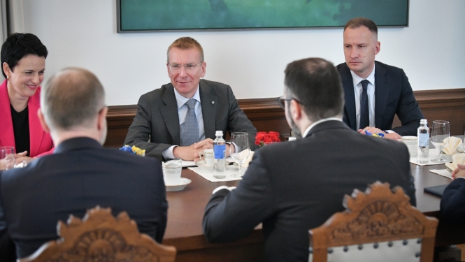 22.08.2023. Valsts prezidenta Edgara Rinkēviča tikšanās ar Saeimā pārstāvētās politiskās partijas “Progresīvie” pārstāvjiem