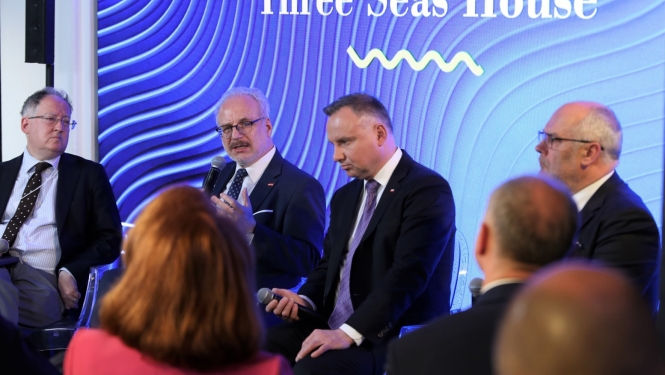 Egils Levits, Andžejs Duda un Alars Karis diskusijā