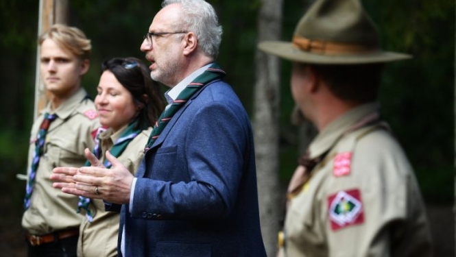 Valsts prezidents kļuvis par Latvijas skautu un gaidu goda prezidentu