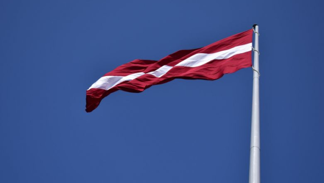 Rīgas pils Svētā Gara tornī notiks svinīgā Latvijas karoga maiņas ceremonija