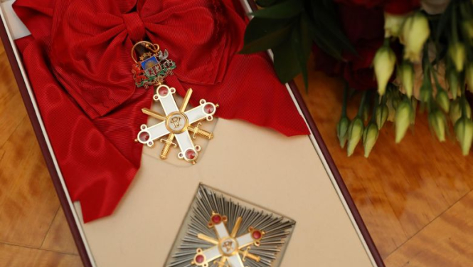 Valsts prezidents pasniedz augstāko valsts apbalvojumu bijušajam ASV Sauszemes spēku Eiropā komandierim, ģenerālleitnantam Frederikam Bendžaminam Hodžesam