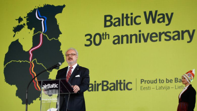 Valsts prezidenta Egila Levita uzruna airBaltic rīkotajā svinīgajā pasākumā par godu Baltijas ceļa 30. gadadienai