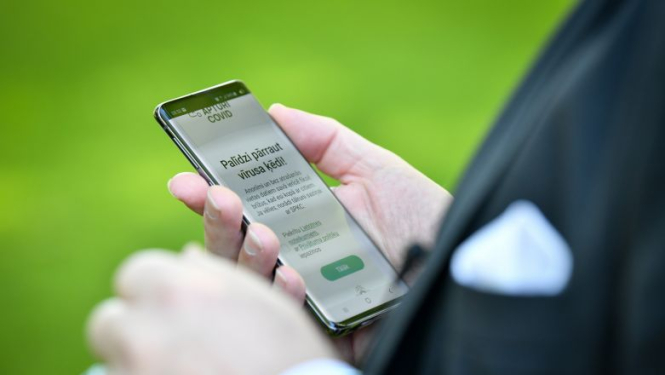 Latvija – pirmā valsts pasaulē, kas izveidojusi demokrātiskiem principiem atbilstošu un brīvprātīgi lejupielādējamu lietotni vīrusa Covid-19 apturēšanai