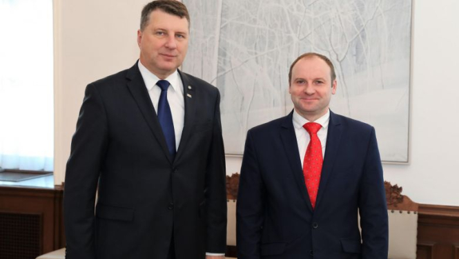 Valsts prezidents tiekas ar Latvijas Sporta pedagoģijas akadēmijas rektoru