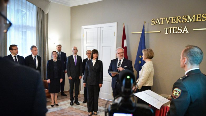 Valsts prezidents Egils Levits tiekas ar Satversmes tiesas tiesnešiem