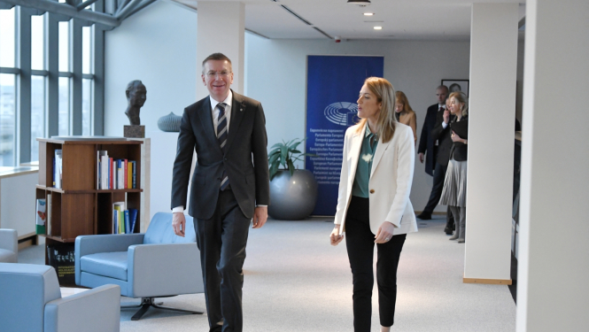 15.11.2023. Valsts prezidenta Edgara Rinkēviča tikšanās ar Eiropas Parlamenta priekšsēdētāju Robertu Metsolu