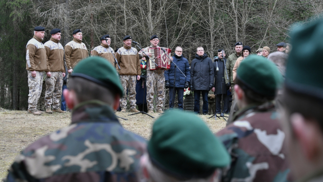 17.03.2024. Valsts prezidenta Edgara Rinkēviča dalība nacionālo partizānu piemiņas pasākumā pie Īles bunkura