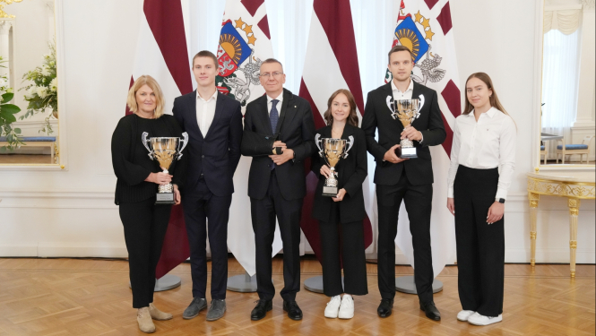 “Valsts prezidenta balvas vieglatlētikā 2024” laureātu apbalvošana