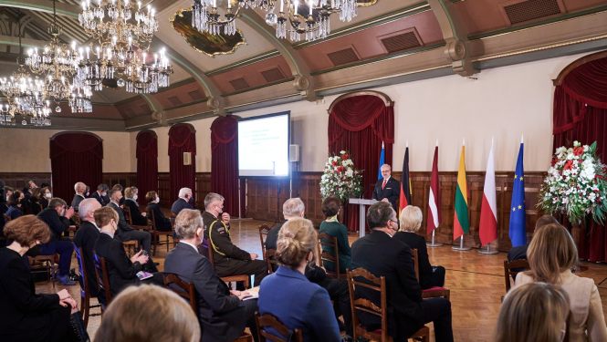 skats uz konferences norisi