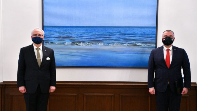 Valsts prezidents un KNAB priekšnieks: jaunais partiju finansēšanas modelis veicina demokrātisku partiju kultūru, taču par likuma pārkāpumiem pienākas sods