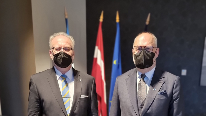 Egils Levits un Alars Kariss