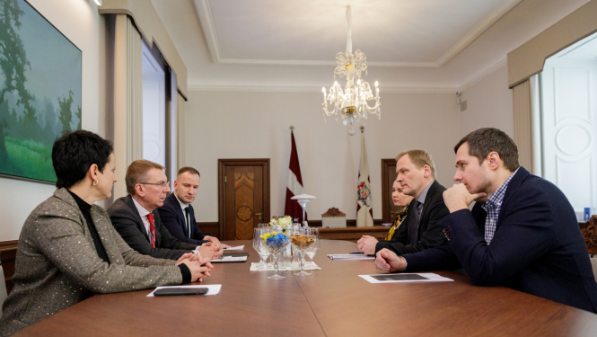 08.01.2024. Valsts prezidenta Edgara Rinkēviča tikšanās ar Sabiedrisko elektronisko plašsaziņas līdzekļu padomes (SEPLP) pārstāvjiem